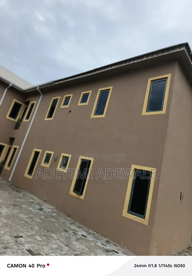 Mini Flat Mai Cikakken Kayan Aiki don Hayarwa a Sango, Ibadan - 1