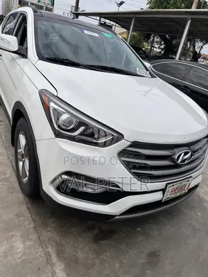 2018 Hyundai Santa Fe SE Ultimate FWD White