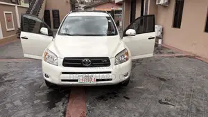Toyota RAV4 Limited V6 2008