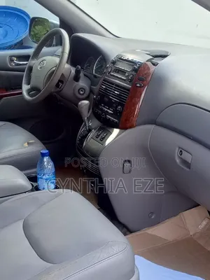 Toyota Sienna 2005 Gray