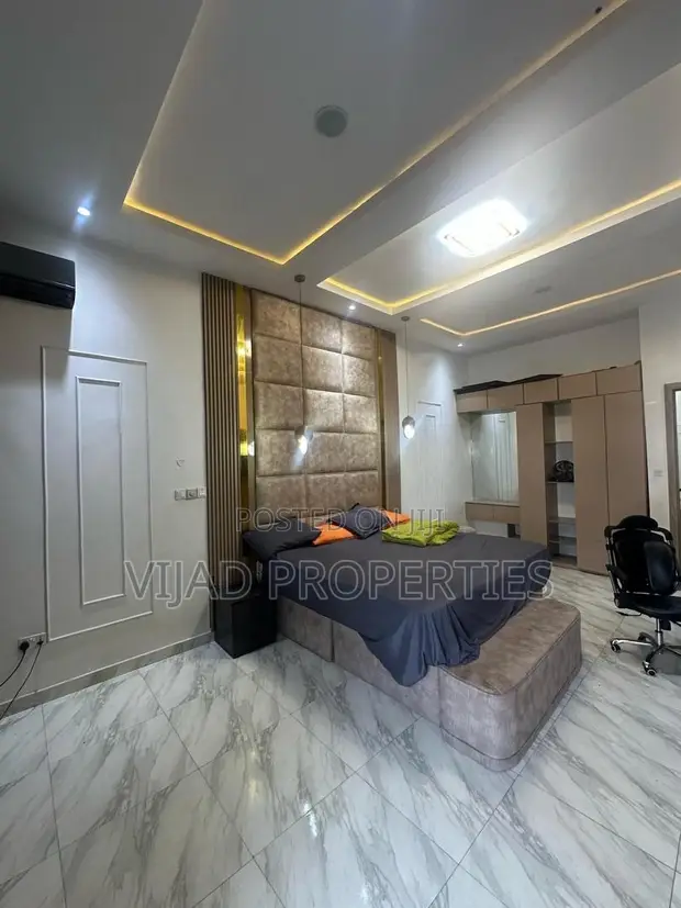 4 Bedroom Duplex don haya a Royal Pine Estate, Lekki - 1