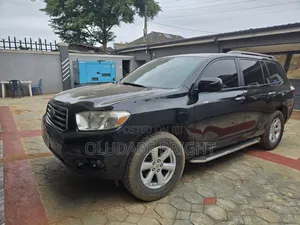 Toyota Highlander 2010 Baki