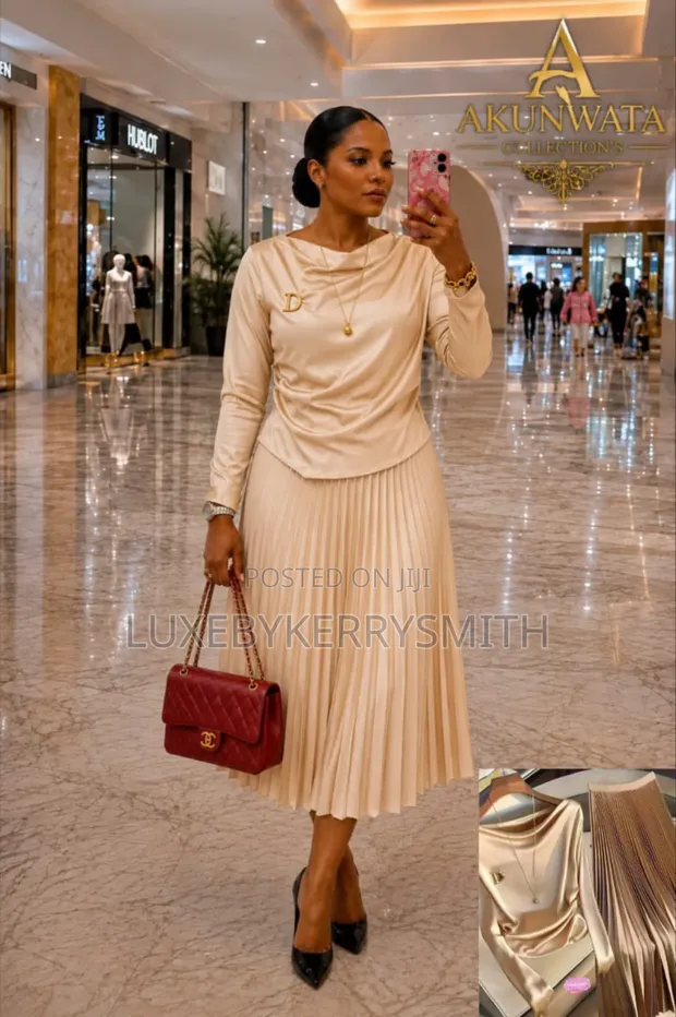 Babban Gown Mai Rufe da Rufe-Rufe Guda Biyu - 1