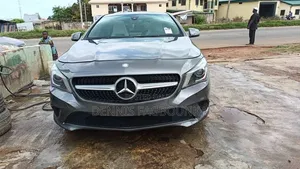 Mercedes-Benz C250 2016 Gray