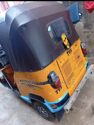 TVS King Deluxe Plus iTouch Start Tricycle 2021 Yellow