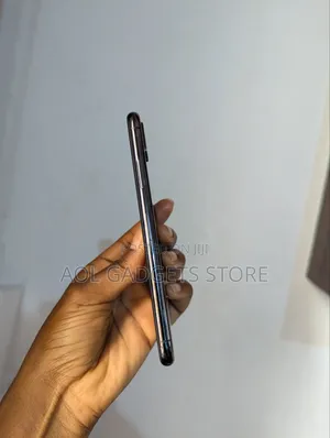 Apple iPhone X 64GB Black