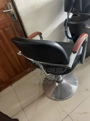 Salon Chair - Used