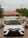 2018 Toyota Camry XSE FWD (2.5L) Fari - 4