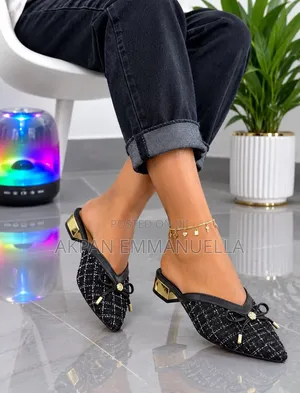 Channel Fashion Slippers - Multicolor