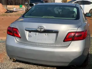 2009 Toyota Camry XLE V6 Sedan