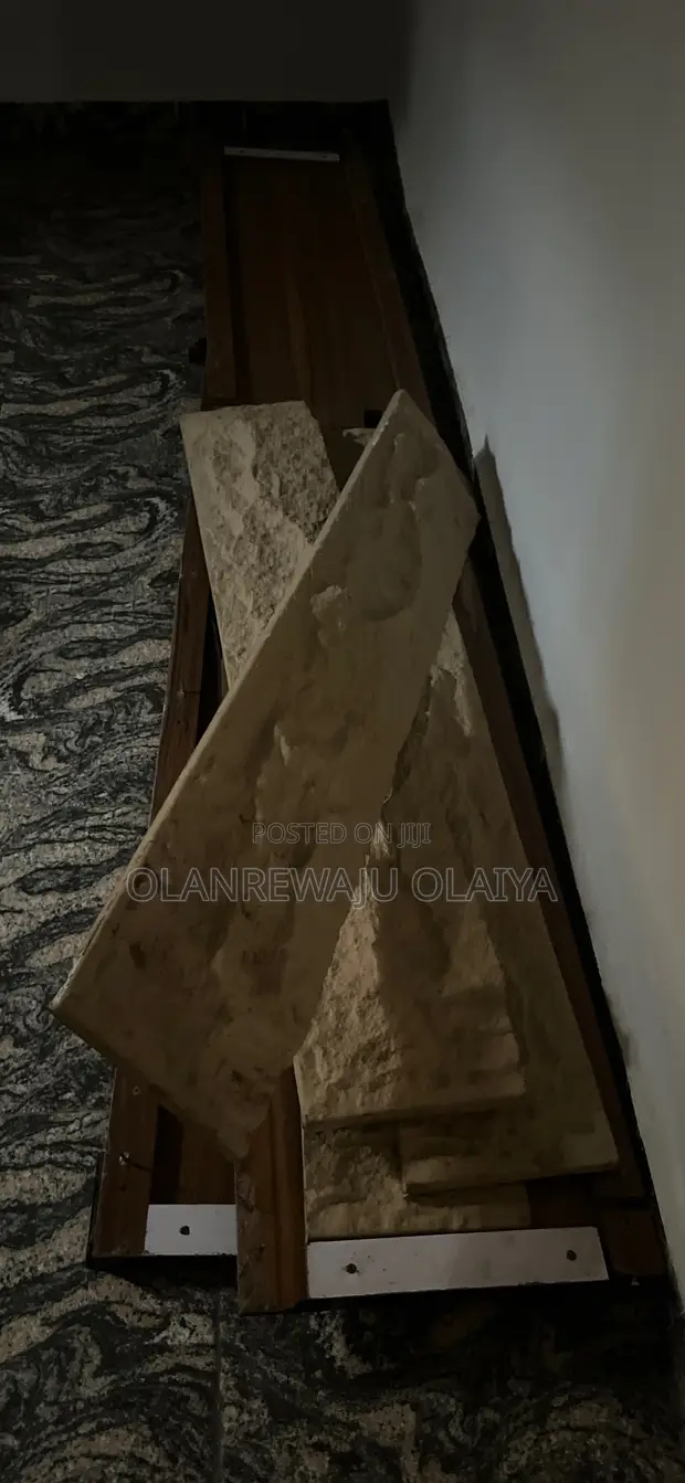 TV Console - MDF & PU-Stone Finish - 1