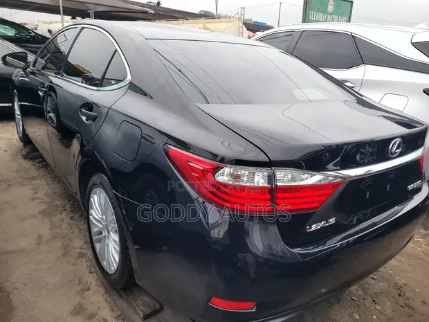 Lexus ES 2015 Baki - 1