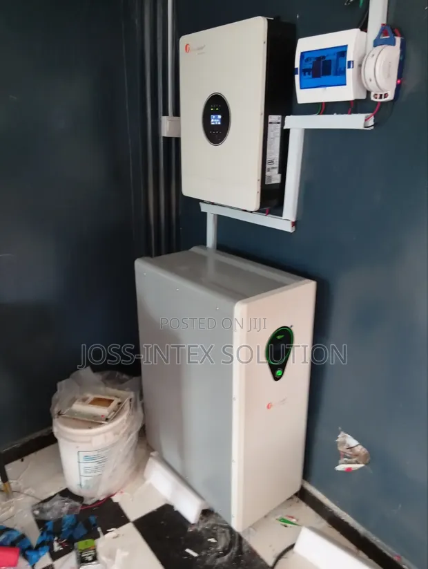 Kwararren Mai Gyara Solar/Inverter Ajah - 1