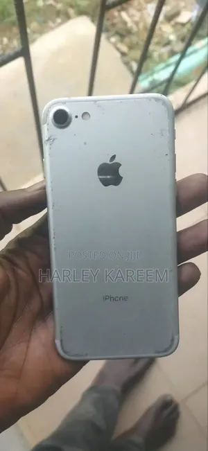 Apple iPhone 7 32GB Silver (WiFi Only)