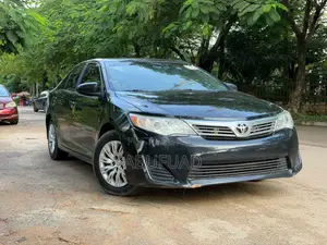 2014 Toyota Camry LE - Foreign Used