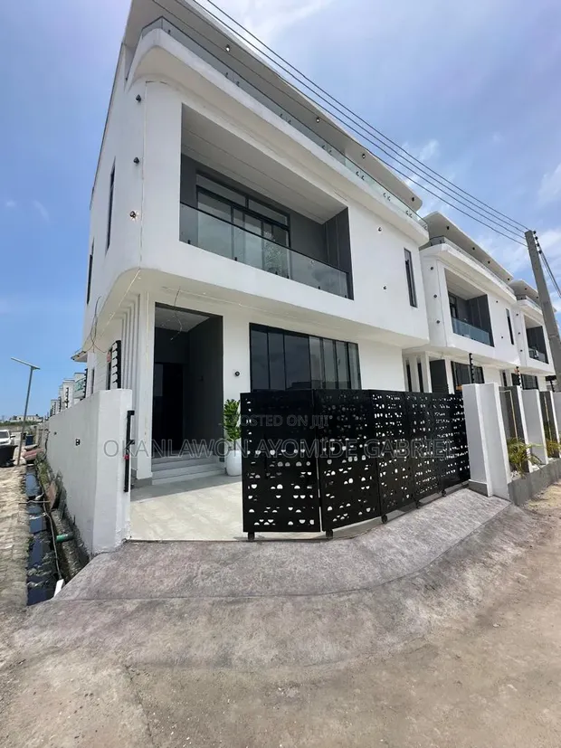4 Bedroom Duplex for Sale in Lekki Palmcity, Ajah - 1