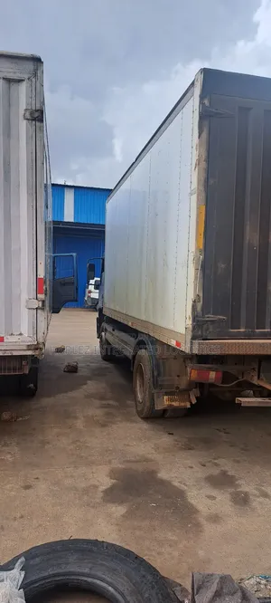 Mercedes-Benz Atego 814 Truck (Na Amfani)
