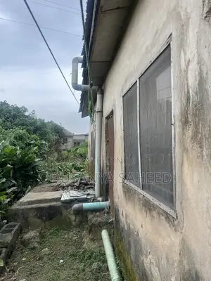 Filin Dadi don Sawa a Ketu - 300sqm Filin Zama
