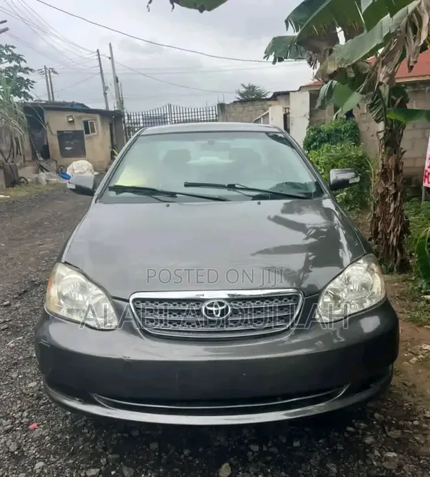 Toyota Corolla 2004 Gray - 1