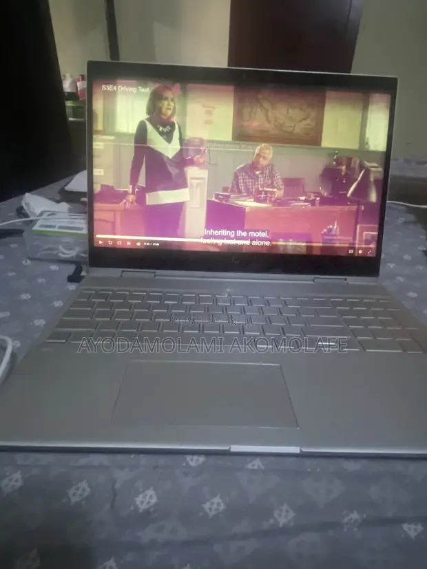 HP Envy x360 15" Laptop mai Intel Core i5, 8GB RAM, 512GB SSD - 1