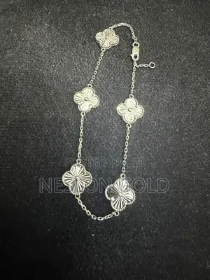 18K Farar Zinare Van Cleef Zane Hannun Kayan Kwalliya