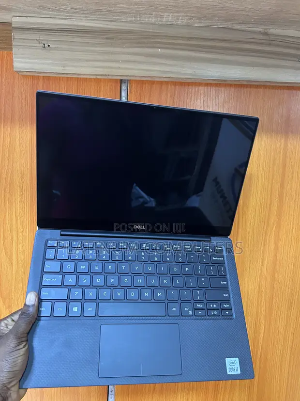 Dell XPS 13 7390 Laptop - Core i7, 16GB RAM, 512GB SSD - 1