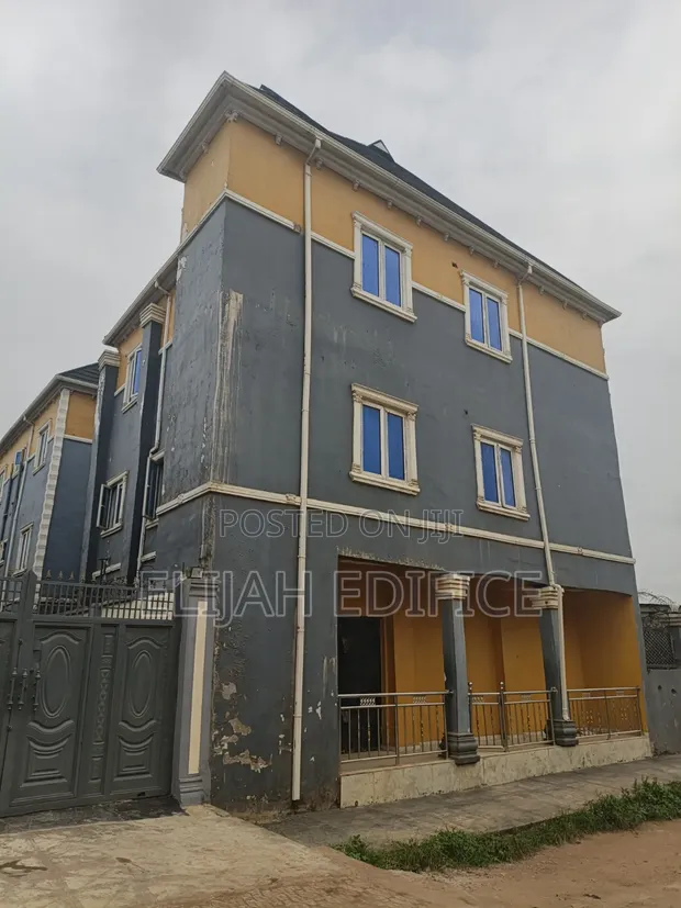 Furnished 16-Bedroom Block of Flats in Oshotta, Ijede/Ikorodu for Sale - 1