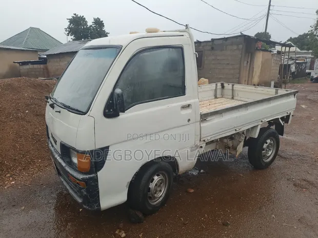 Daihatsu Hijet Mini Truck (2002) - 1