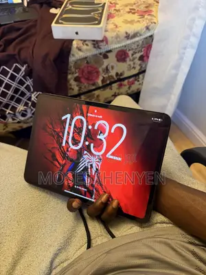 Apple iPad Pro 11" (2024) 256GB Baki