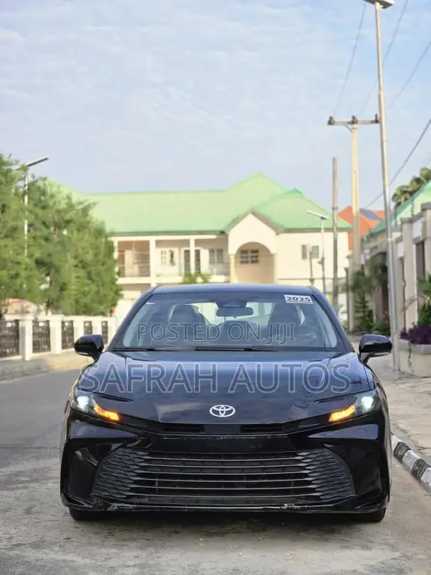 Toyota Camry LE Hybrid 2025 - Foreign Used - 1