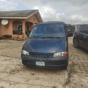 Toyota HiAce 2003 Black Automatic