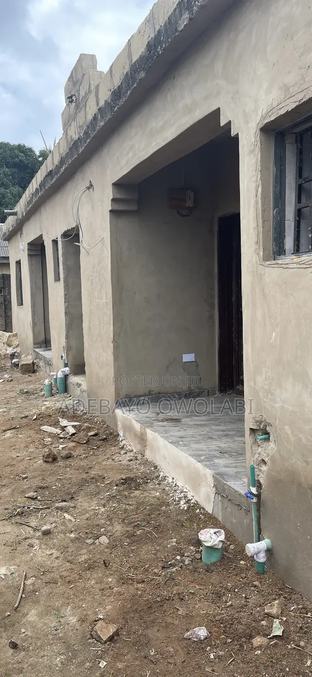 D’DAROSI VENTURES Bricklaying & Construction Services - 1