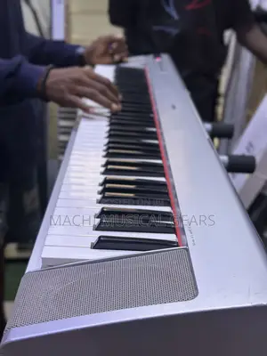 Yamaha NP-12S Digital Piano
