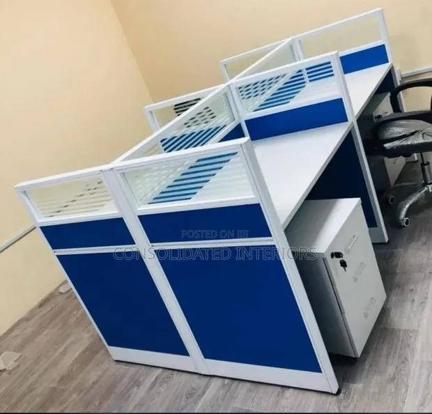 Premium 4 Seater Workstation Table Set - 1