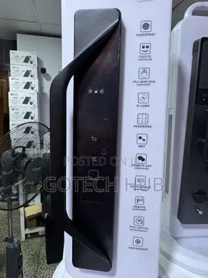 Tuya Smart Door Lock tare da Face ID & Ruwan Ruwa