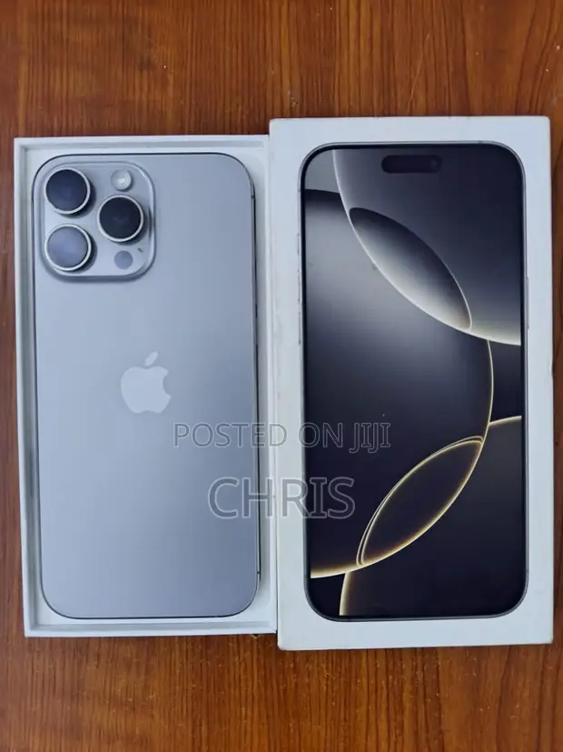 Apple iPhone 16 Pro Max 256GB Gray - 1