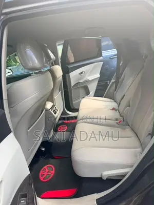 Toyota Venza LE AWD 2013 Gray