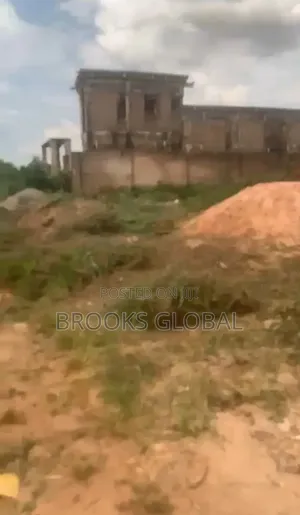 100x100ft Land for Sale at Second Power Line, Isiohor