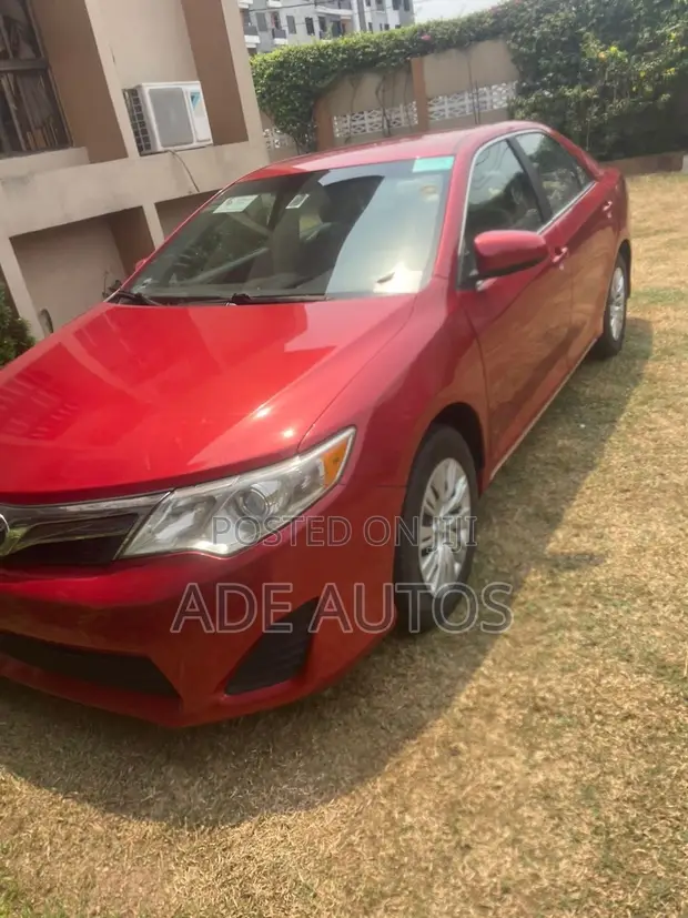 2012 Toyota Camry LE Red - 1