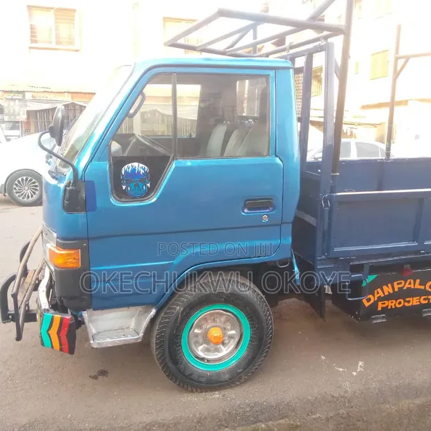 Toyota Dyna 200 Truck - 1999 - 1