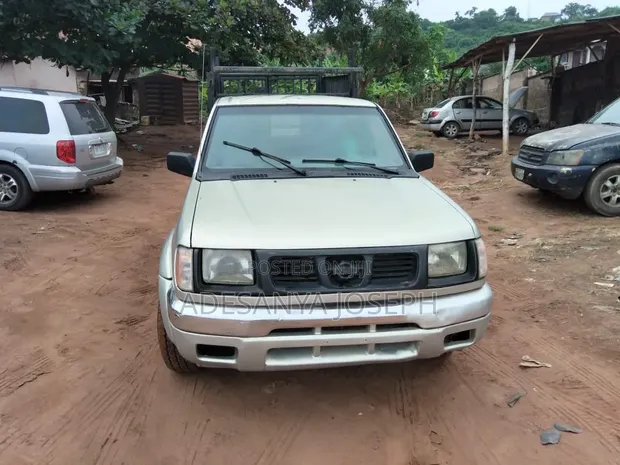 Nissan Frontier Mini Truck - 1