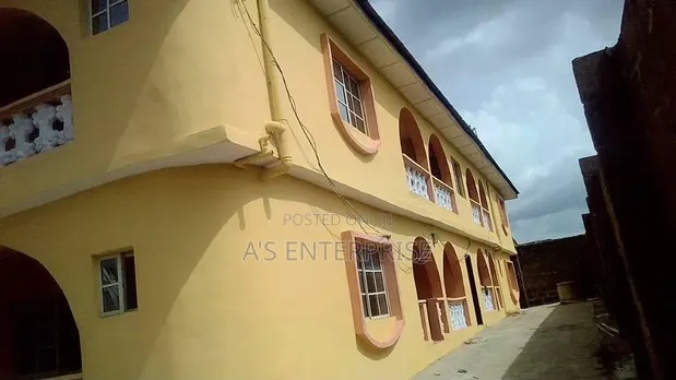 3-Bedroom Block of Flats for Sale in Sabo, Abeokuta South - 1