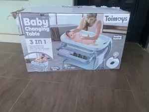 Standing Baby Bath Set tare da Dressing Table & Collapsible Stand
