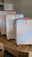 Premium 3-Piece Luggage Set - Durable & Stylish - 3
