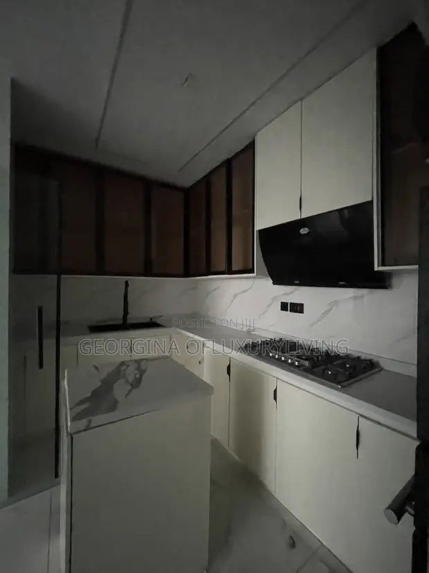 2 Bedroom Apartment don haya, Ikate - 1