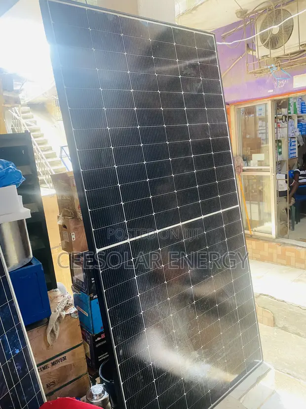 600W Monocrystalline Solar Panel - 1