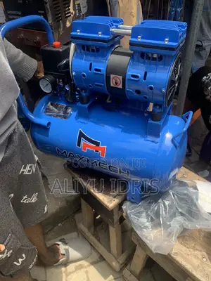 Maxmech Oil-Free Twin Cylinder Air Compressor