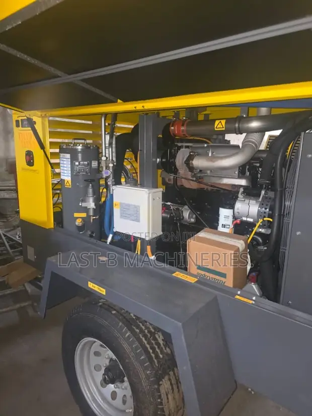 Atlas Copco XAS 400 Mobile Compressor - 1