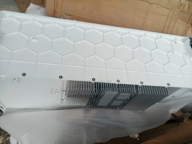 GoodWe 8kWh Baturin Lithium Mai Girman Gaske - 1