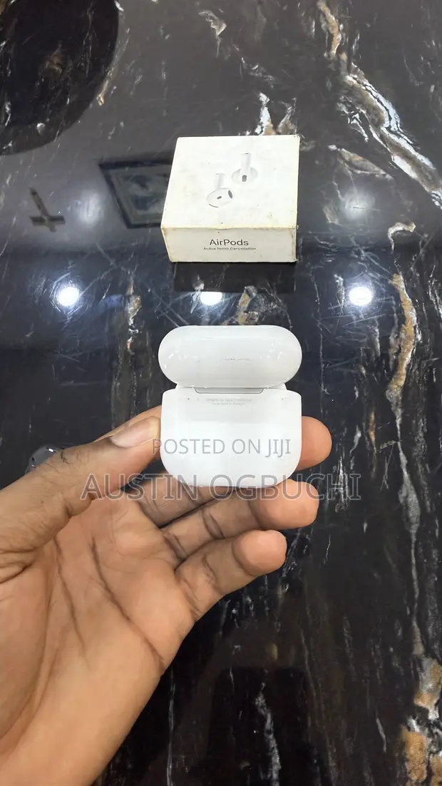 Apple AirPods 4 da ANC - Asali, An Yi Amfani Da Su, Kyakkyawar Hali - 1